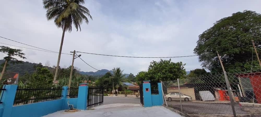 Padang Golf Homestay Kuala Kubu Bharu - also known as Mavi Homestay Luaran gambar